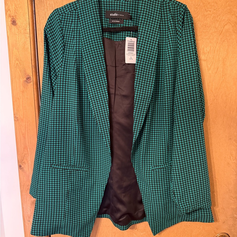 Torrid Studio Green Houndstooth Blazer with Notched Lapels